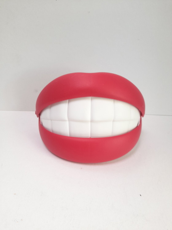 Image 1 of Ikea Flabb pop-art mondlamp