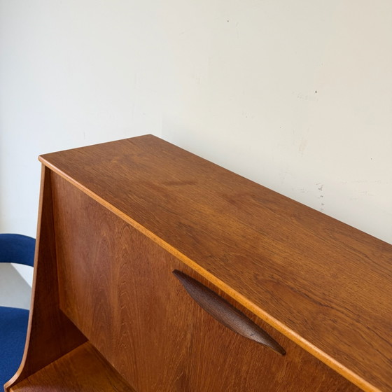 Vintage Sideboard cabinet •Austinsuite UK• – Wood (photo 10 of 15)