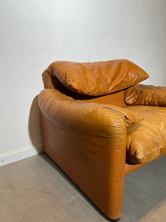 Sillón Cassina Maralunga de cuero de Vico Magistretti – Sillones (photo 6 of 7)