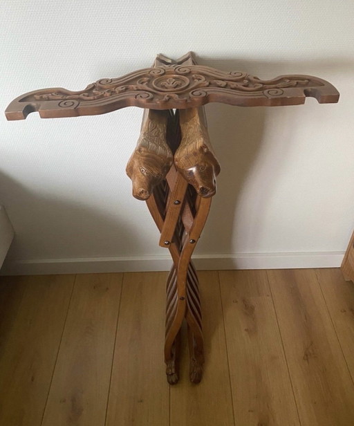 Chaise Savonarole, un rêve vintage italien