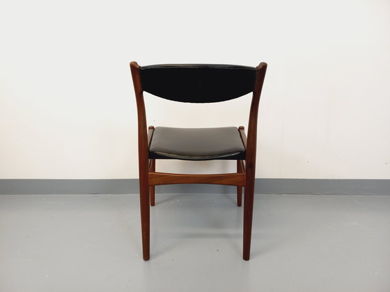 Image 1 of Vintage Scandinavian Teak and Skai Chair from the 50s and 60s
