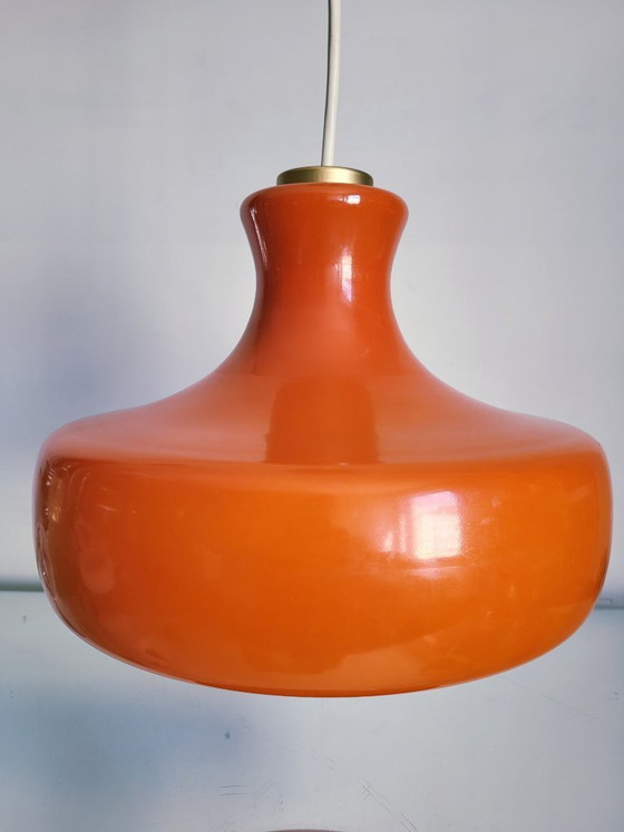 Image 1 of Suspension vintage en verre opalin orange, années 1960