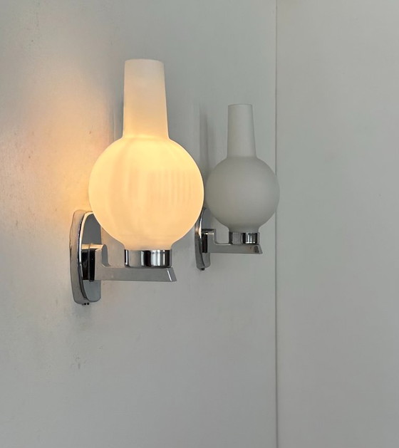 Image 1 of Paire d'appliques vintage en chrome et verre sablé, France, 1960