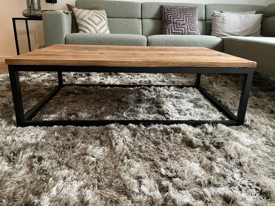 Image 1 of Tavolino da caffè in legno industriale