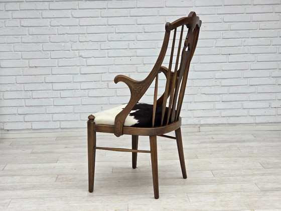 Image 1 of Deense fauteuil met hoge rugleuning, opnieuw bekleed, meubels koeienhuid, eiken.