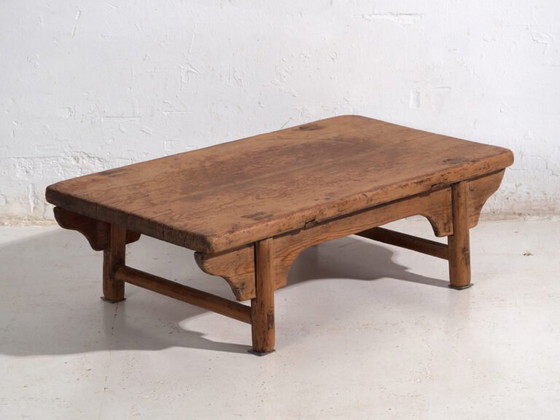 Antiker niedriger Tisch aus Kiefernholz – China, ca. 1930 – Couchtische (photo 8 of 40)