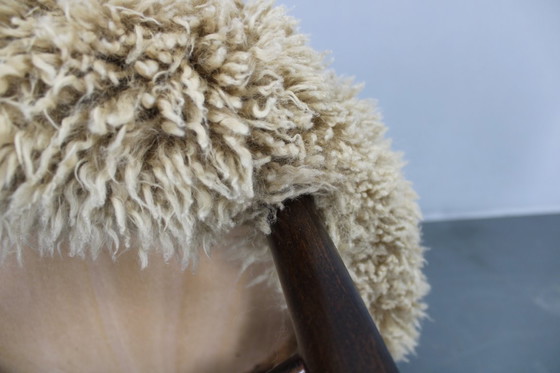 Image 1 of Sgabello in legno del 1950 con rivestimento in pelle di pecora