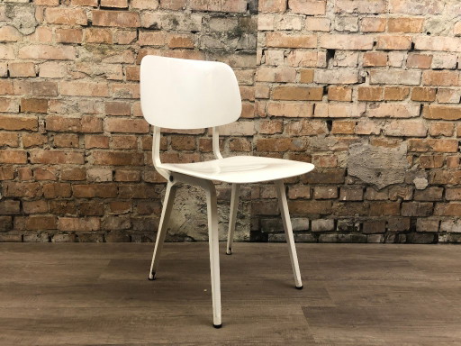 Ahrend Revolt White – eetkamerstoelen, Plastic (photo 2 of 13)