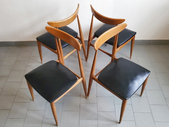 Image 1 of SET VAN 4 VINTAGE SCANDINAVISCHE STOELEN JAREN 60 BEUKEN ZWART SKAI 60S 1960S 60s