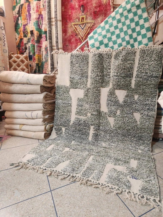 Tapis berbère marocain, laine grise et crème, 300x200 cm, grande taille avec motifs géométriques. – Coton (photo 2 of 4)