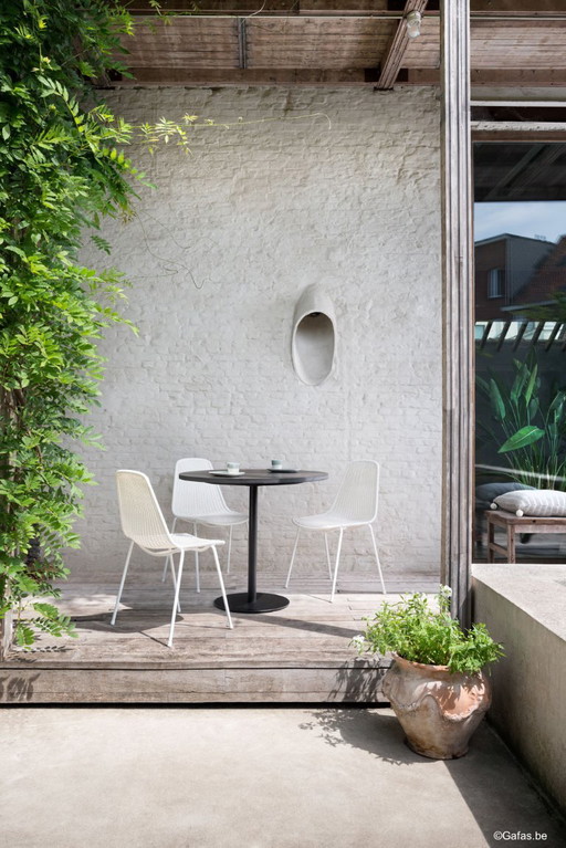Basket Chair White Frame / PE White |