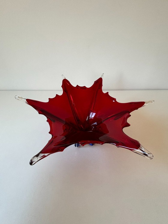 Image 1 of Striking Murano blown glass centerpiece – Ruby red and cobalt blue – Sculptural design