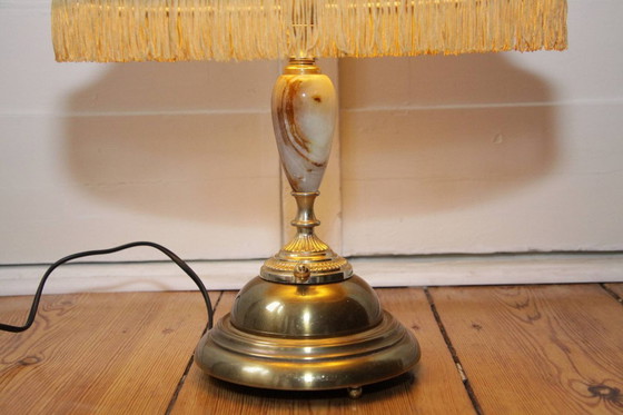 Image 1 of Tafellamp Tafellamp messing natuursteen franjes 70s J Vintage