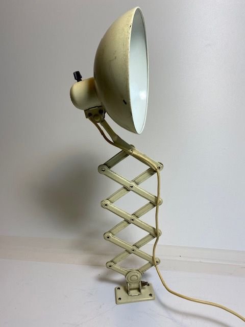 Early Scissor Lamp Kaiser Ideell 30s 40s Christian Dell white Mod. 6614 – Kaiser Idell, Wall lights, Metal (photo 2 of 6)