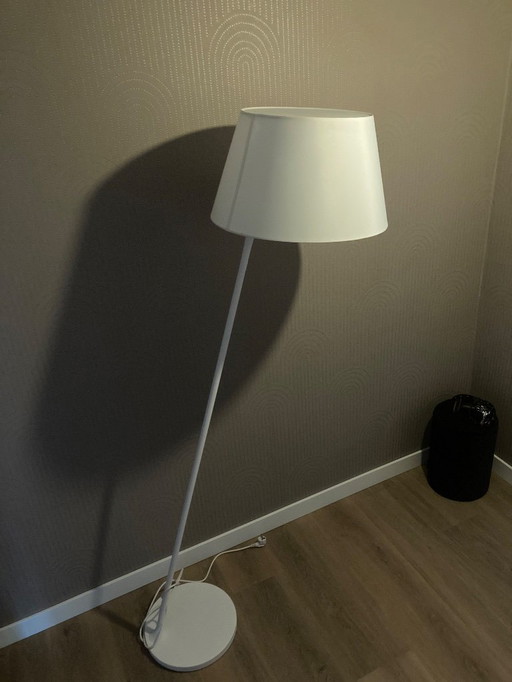 Philips lirio posada