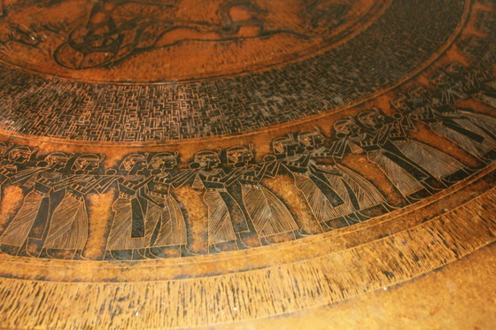 Image 1 of Pagina 1 van 13 Mid Century koperen en houten salontafel, Vad Trevarefrikk, Noorwegen, jaren 60.