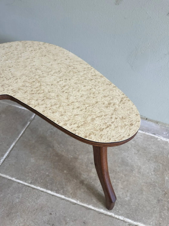 Small tripod side table in bean shape – 1950s/60s style – Wood, Mid Century Modern (photo 6 of 12)