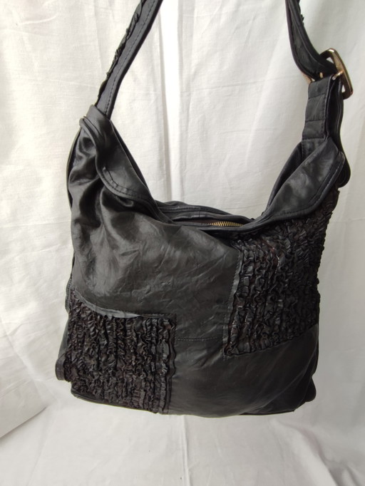 Dilaks Shoulder Bag XL Bag Black Leather Black Distinctive Finish Fits Laptop – schoudertassen