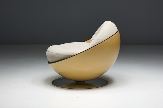 Image 1 of Sillones Esfera de Ricardo Fasanello, Brasil, finales de la década de 1960