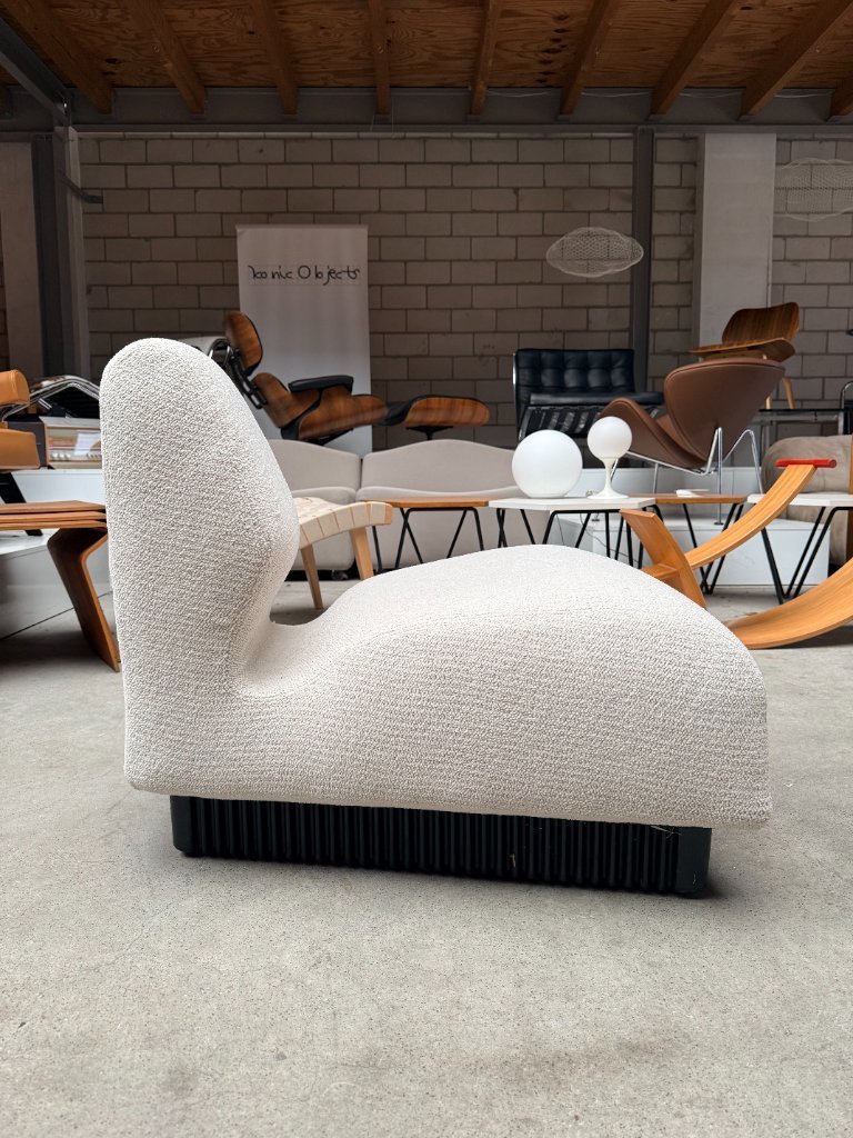 Herman Miller Modular Slipper Chair by Don Chadwick | €775 | Whoppah