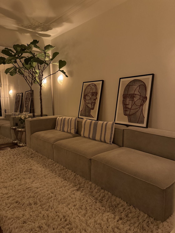 Image 1 of Duo d'œuvres d'art en techniques mixtes « Têtes monumentales » – LOFTLEVI (2003) – Iconique