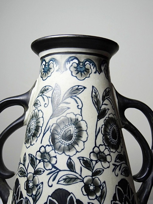 Antique Art Deco 1920-40 stoneware vase, Art Nouveau & chinoiserie style, decoration