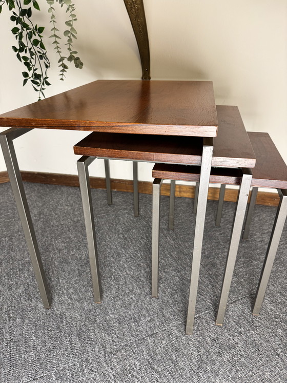 Image 1 of Set van 3 vintage bijzettafels – metaal & hout – mid-century stijl