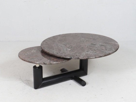 Image 1 of Mesa de centro escultural de granito y madera al estilo de UP&UP, Italia años 80