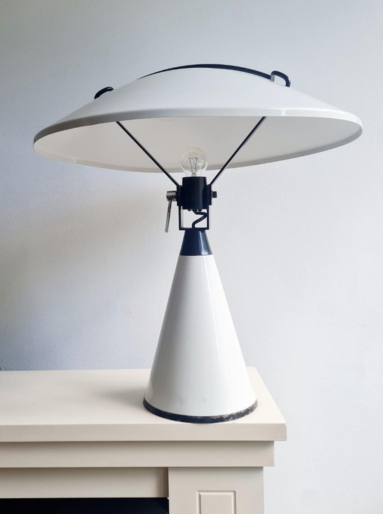 Image 1 of Vintage Elio Martinelli radar tafellamp, Italiaans design uit het ruimtetijdperk.