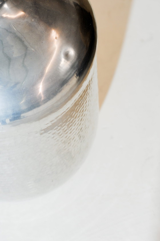 Image 1 of Große antike Vase aus gehämmertem Aluminium, Indien 1960