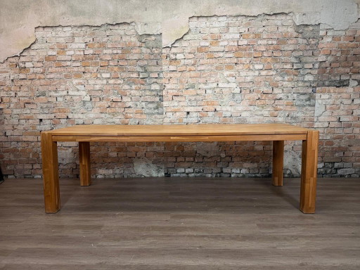 Table de salle à manger design en chêne