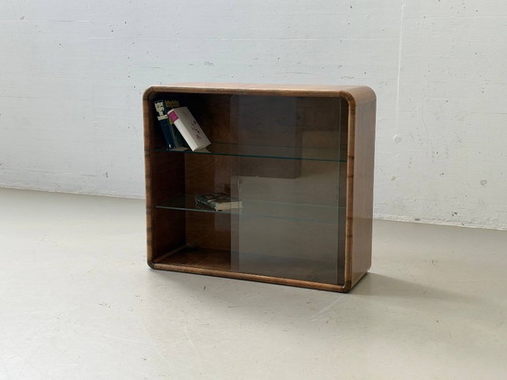 Art Deco Display Cabinet – Walnut, Glass Sliding Doors, 1940s – Storage cabinet, Wood (photo 6 of 17)