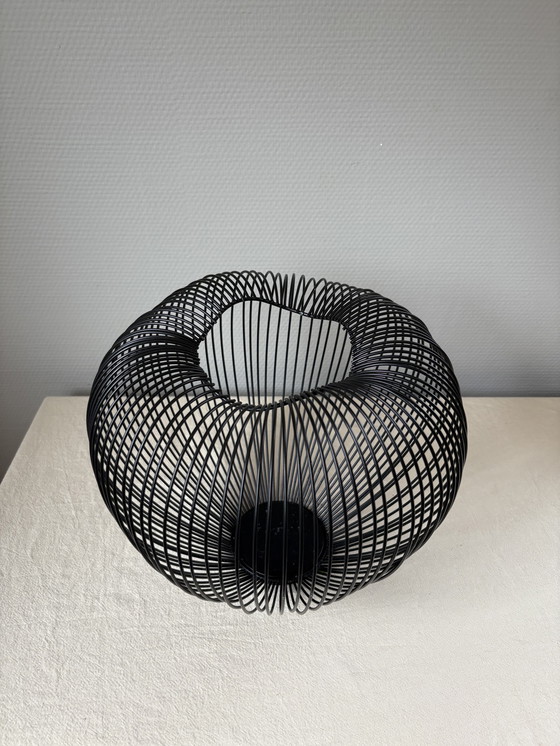 Image 1 of Schwarzes Design Vase Draht Stahl - Neuer Zustand