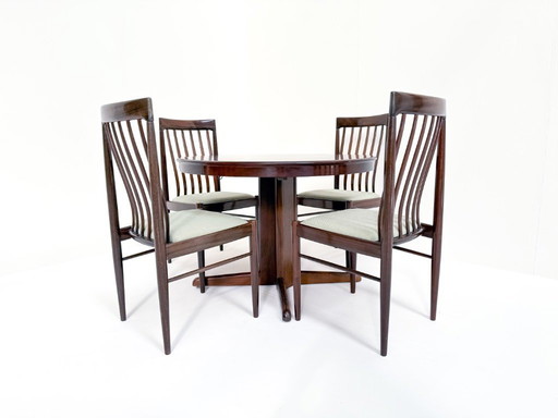 Table et chaises de salle à manger danoises du milieu du siècle - BRAMIN par H.W. Klein