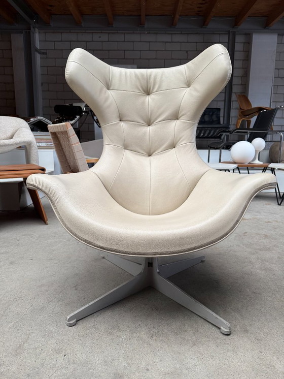 Image 1 of Poltrona Frau Regina