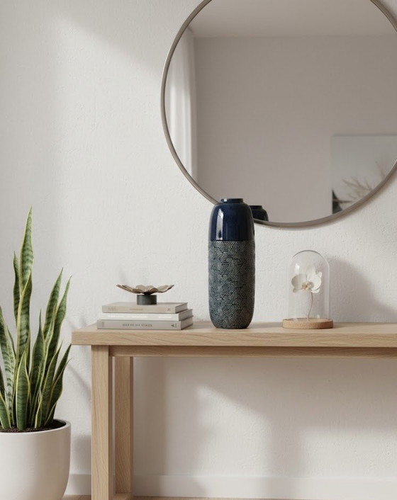 Image 1 of High-Quality Ceramic Decorative Vase – Contemporary Design