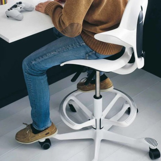 Image 1 of HAG Capisco Pulse con anillo de pie