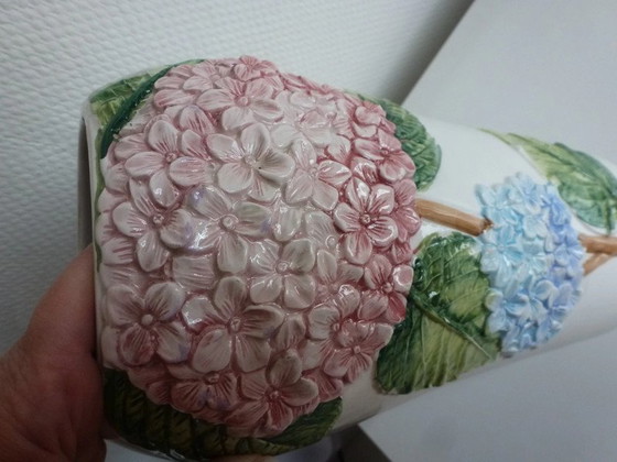 Image 1 of Vase Hortensias