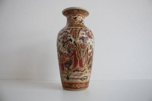Porcelain Chinese Vase, Satsuma, 1970's. 