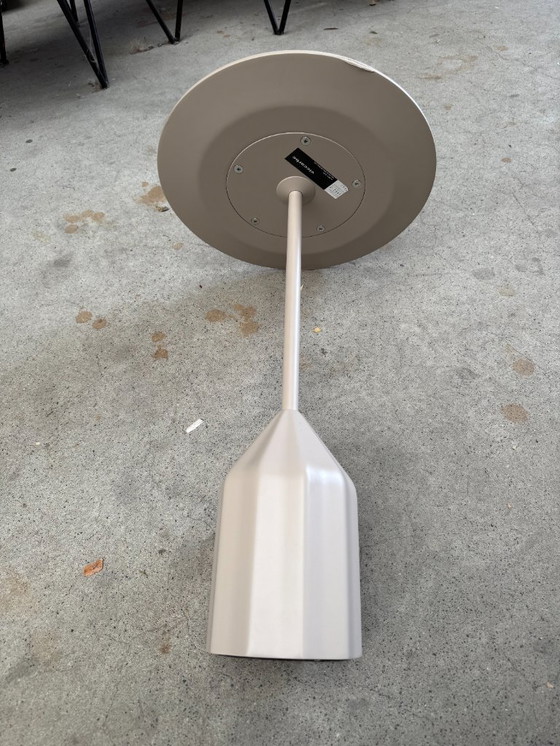 Image 1 of Table d'appoint Viccarbe Burin