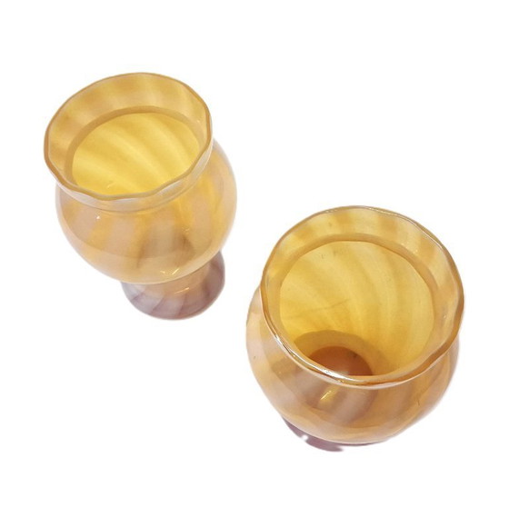 Image 1 of Coppia di vasi in vetro opalino con effetto vortice/marmo