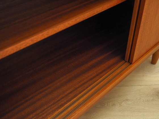 Image 1 of Teakhouten kast, Deens design, jaren 70, gemaakt in Denemarken.
