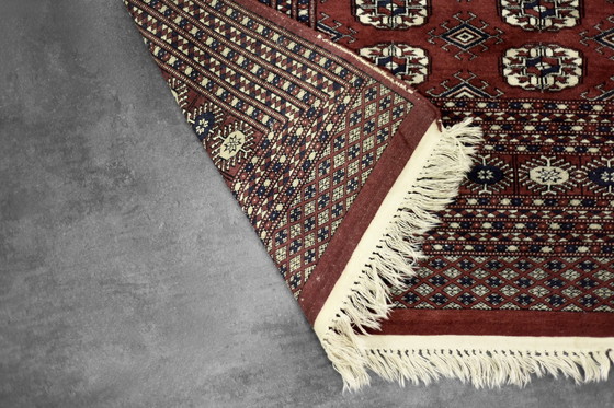 Image 1 of Roter handgewebter Orientteppich aus Bokhara, 1960er Jahre