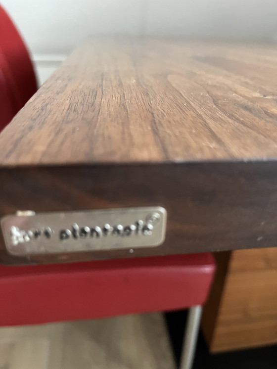 Image 1 of Mesa con banco y 2 sillas