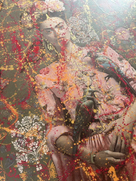 Handgemaakte Maximalistische Eettafel – Frida Kahlo Inspired – Ø140 cm – Mdf, Wood (photo 7 of 7)