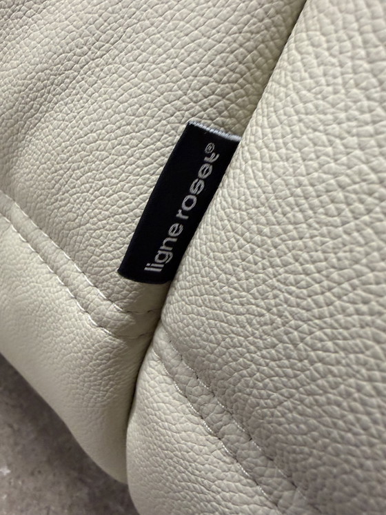 Image 1 of Divano a 2 posti e a 3 posti Ligne Roset Togo 100% autentico in pelle beige.
