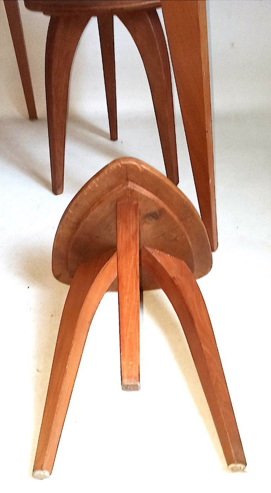 Set tavolo e quattro sgabelli Anni '50, Set da pranzo, Legno, Marrone, Mid Century Modern (foto 7 di 8)