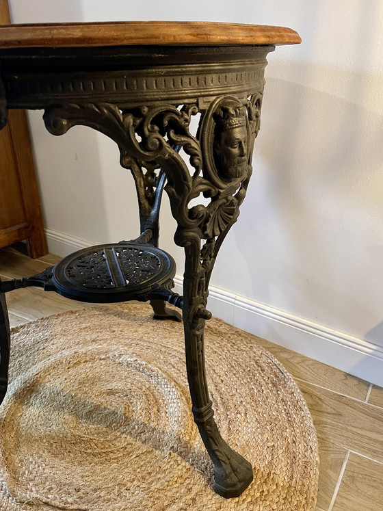 Image 1 of Englischer Kneipentisch um 1901