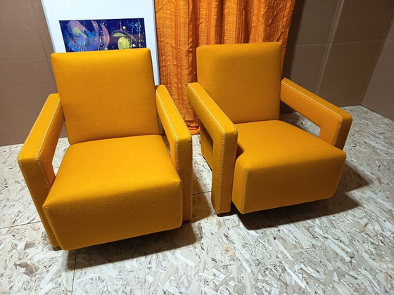 Image 1 of CASSINA Paire de fauteuils Utrecht 637 NEUF 2026 en laine KVARD Moutarde par Gerrit Rietveld