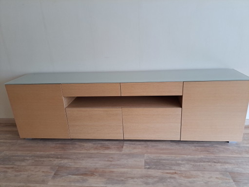 Dresser cabinet